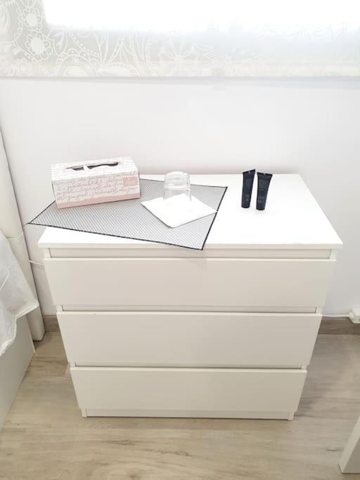 Habitaciones Bonitas Y Comodas L'Hospitalet de Llobregat Eksteriør bilde