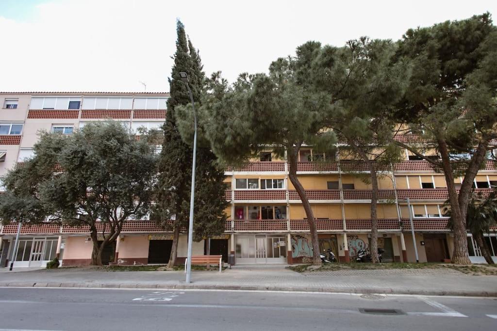 Habitaciones Bonitas Y Comodas L'Hospitalet de Llobregat Eksteriør bilde